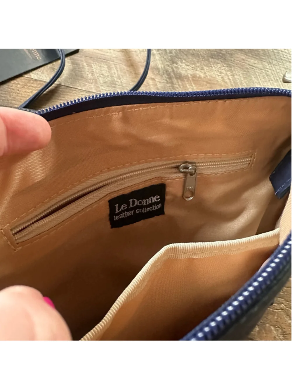 Women's Le Donne Leather Crossbody Bag Navy